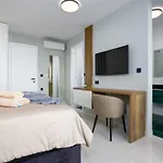 Neue Moderne Mit Pool In Der Naehe Von Dem By Interhome 別荘 *