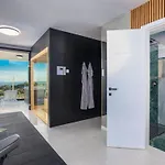 Neue Moderne Mit Pool In Der Naehe Von Dem By Interhome * クルク