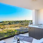 別荘 Neue Moderne Mit Pool In Der Naehe Von Dem By Interhome *