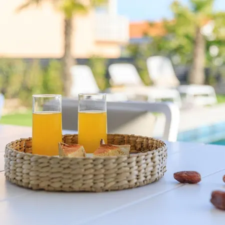 Neue Moderne Mit Pool In Der Naehe Von Dem By Interhome Krk Town