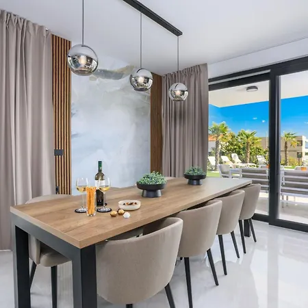 Neue Moderne Mit Pool In Der Naehe Von Dem By Interhome Holiday home Krk Town
