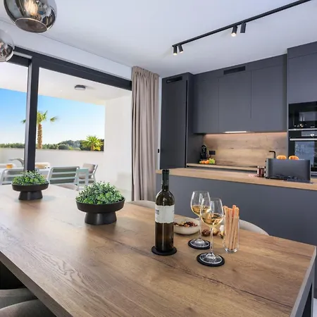 Neue Moderne Mit Pool In Der Naehe Von Dem By Interhome Holiday home *