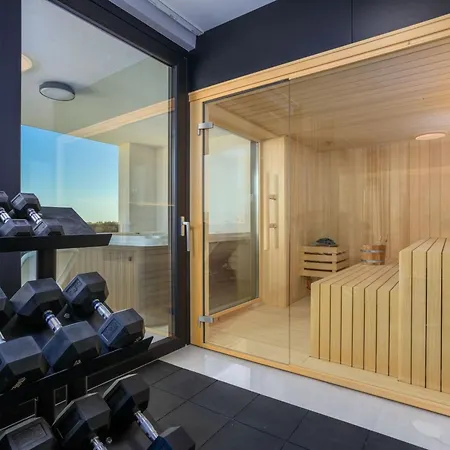 Neue Moderne Mit Pool In Der Naehe Von Dem By Interhome Krk Town