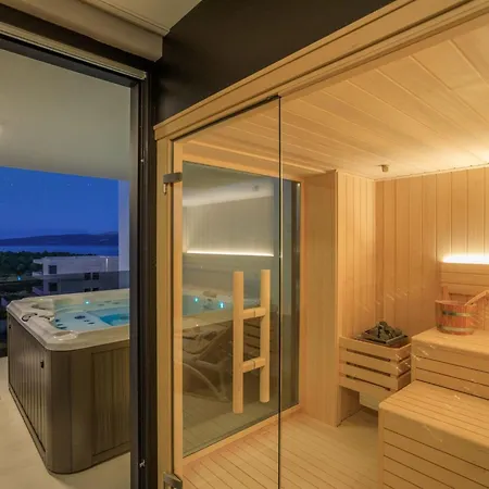 Neue Moderne Mit Pool In Der Naehe Von Dem By Interhome